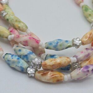 Colorful Marbled Twisted Bead Necklace Silver Tone Spacers Long